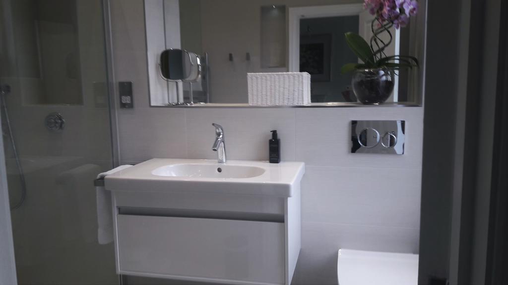 Coast B&B Bexhill-on-Sea ภายนอก รูปภาพ